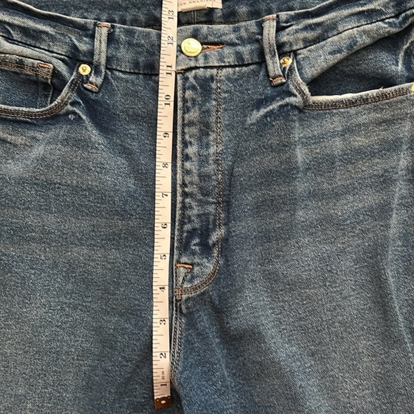 Good American Blue Distressed Flare cropped jeans size 15 - Picture 4 of 6